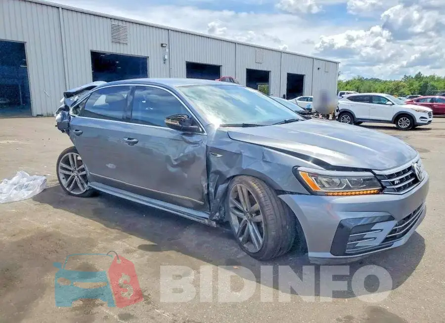 1VWDT7A39HC083669 Photo# 4