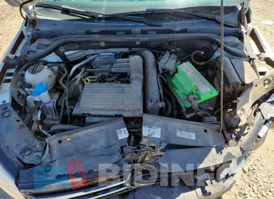 3VW2B7AJ8HM375014 Photo# 11