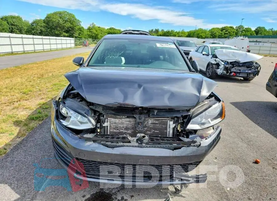 3VW5T7AU2HM065459 Photo# 5