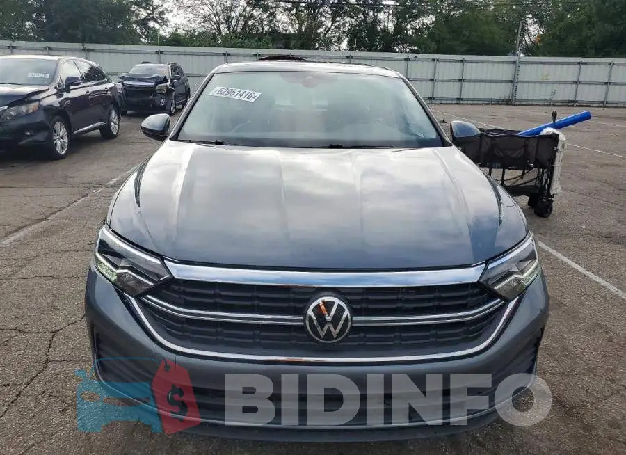 3VW7M7BU9PM055482 Photo# 5
