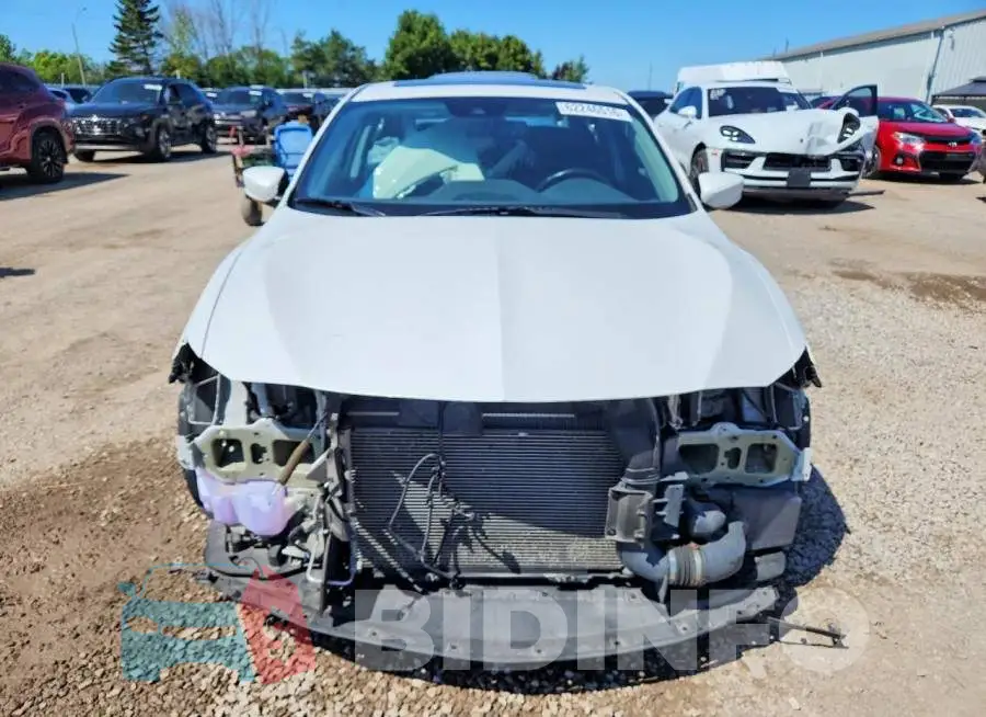 19UDE2F76LA800482 Photo# 5