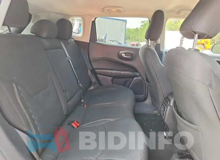 3C4NJDAB8LT174593 Photo# 11