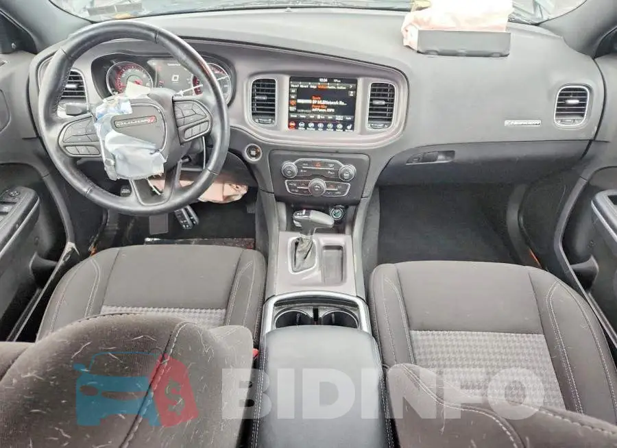 2C3CDXBGXPH656883 Photo# 8