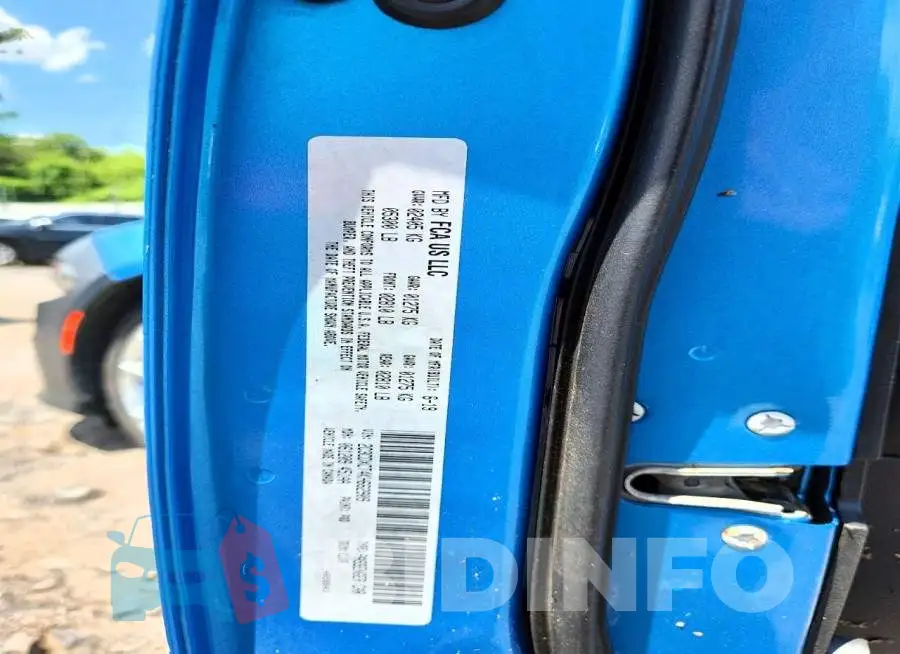 2C3CDXCT4KH662909 Photo# 12