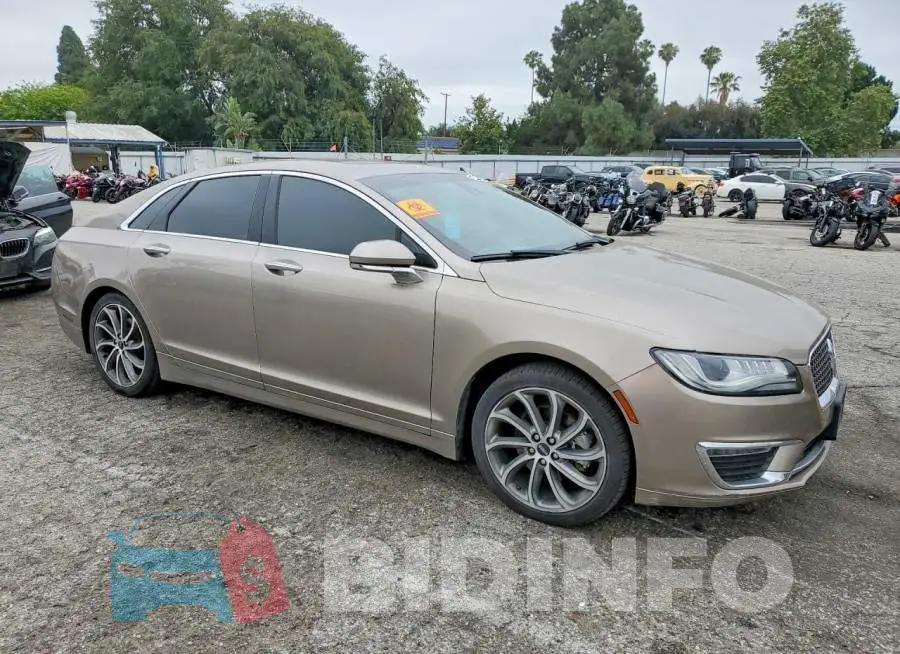 3LN6L5LUXKR631009 Photo# 4