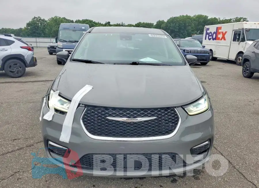 2C4RC1BG6PR601184 Photo# 5