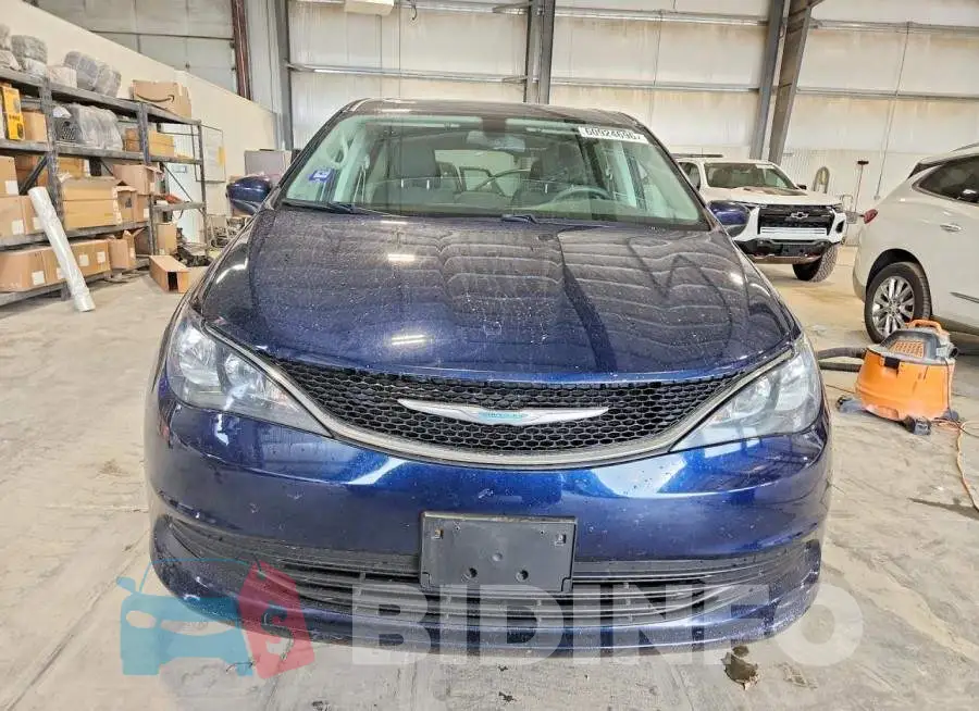 2C4RC1CG4JR148575 Photo# 5