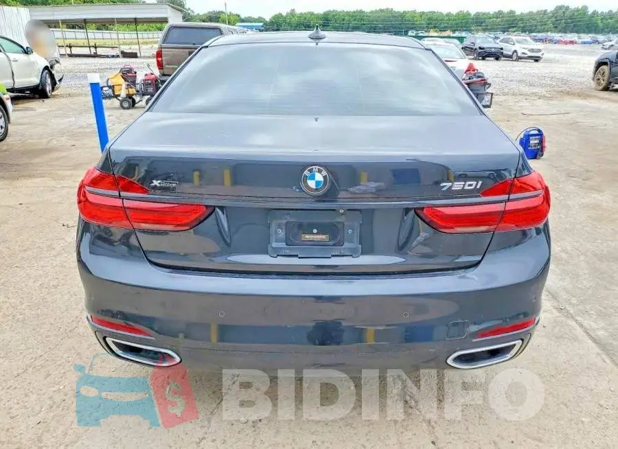 WBA7F2C54JG424075 Photo# 6
