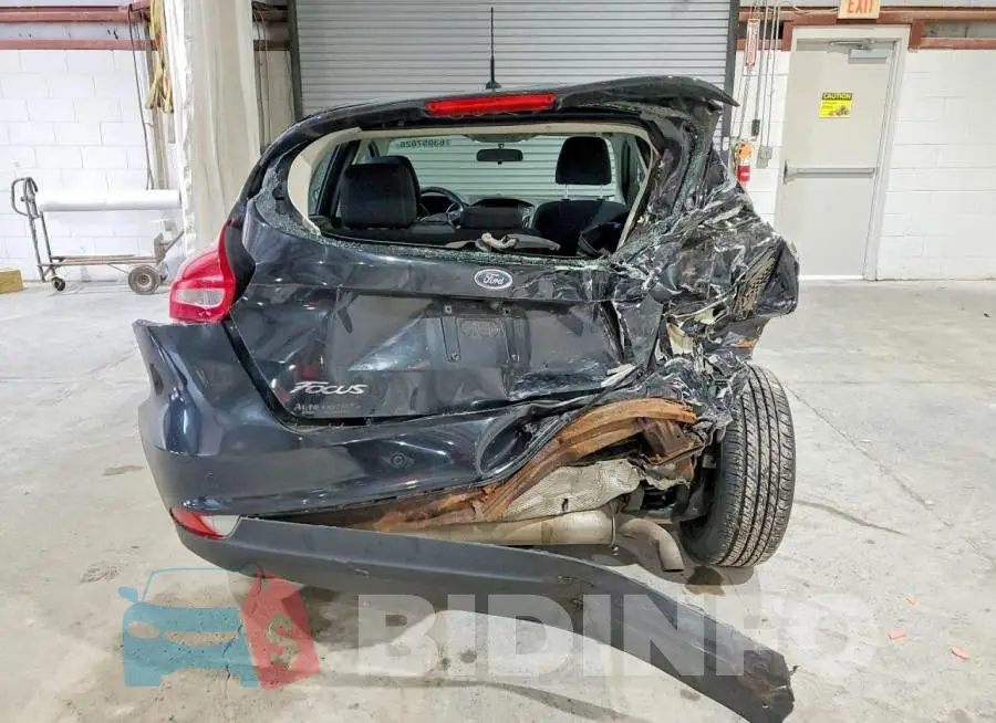 1FADP3M20HL330604 Photo# 6