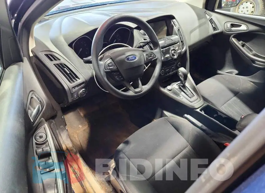 1FADP3M21JL221154 Photo# 8