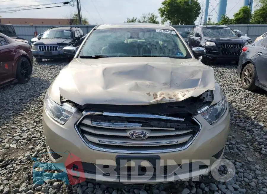 1FAHP2F81JG116104 Photo# 5