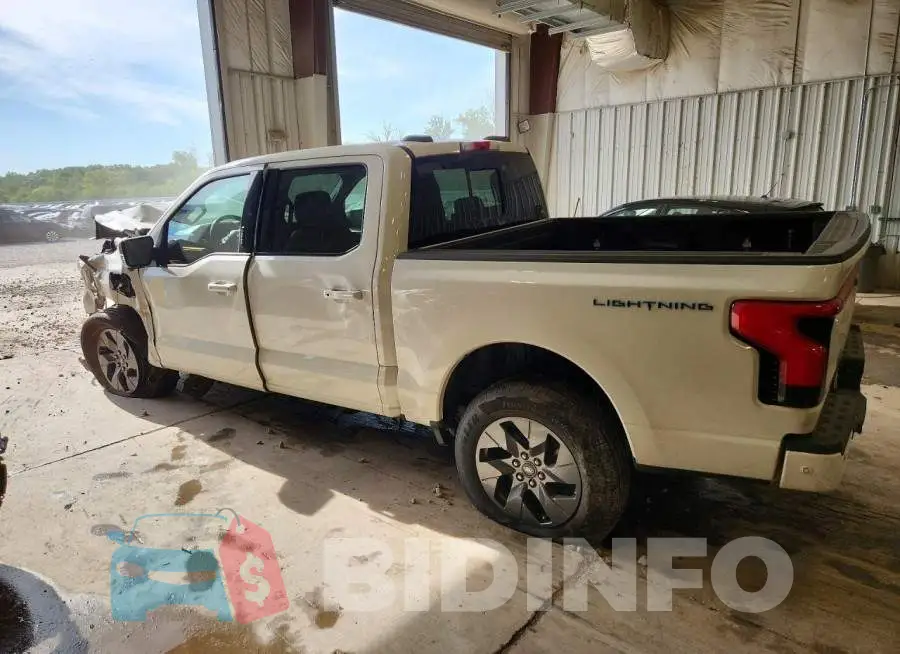 1FTVW1EVXPWG16908 Photo# 2