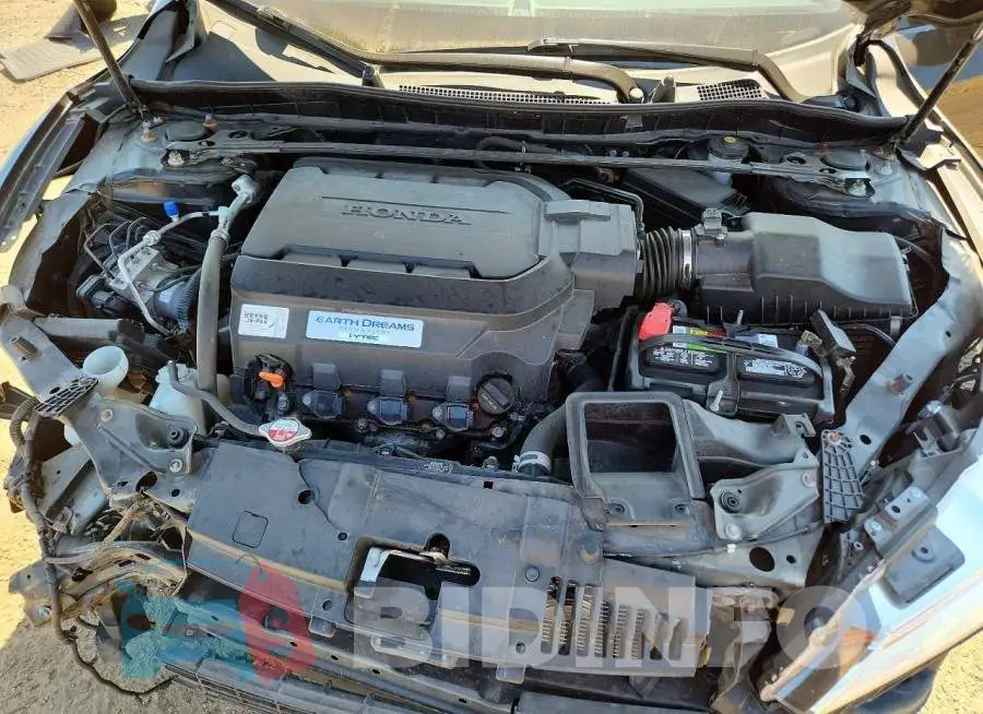 1HGCR3F91HA038032 Photo# 11