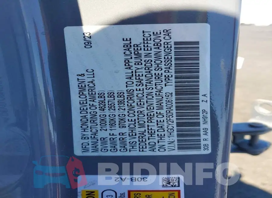 1HGCY2F50RA006152 Photo# 12