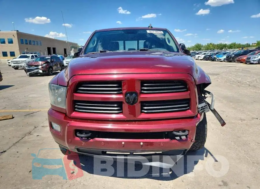 3C6UR5DL5HG586119 Photo# 5