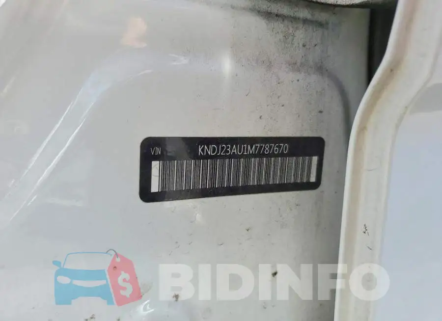 KNDJ23AU1M7787670 Photo# 12