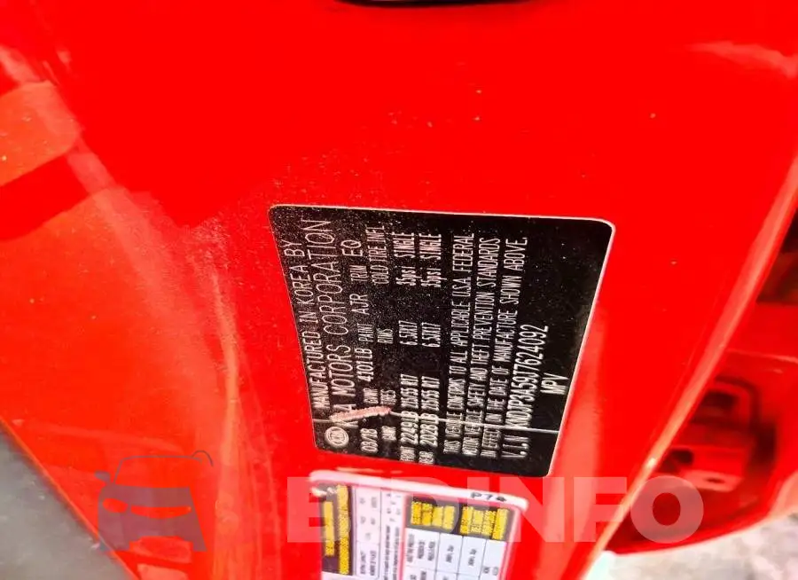 KNDJP3A59J7624092 Photo# 13