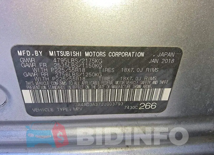 JA4AD3A37JJ003793 Photo# 13