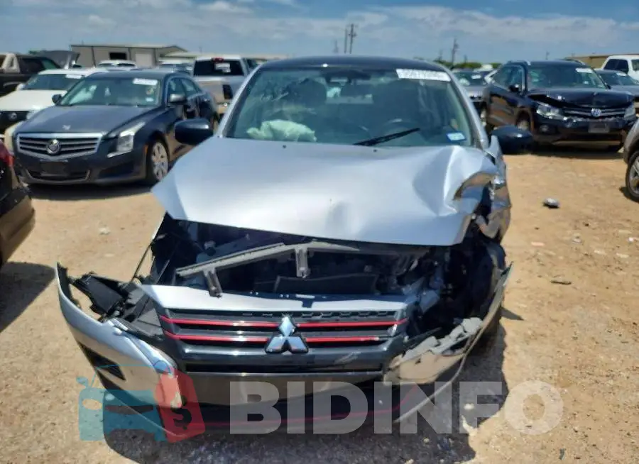 ML32FUFJ2PHF02640 Photo# 5