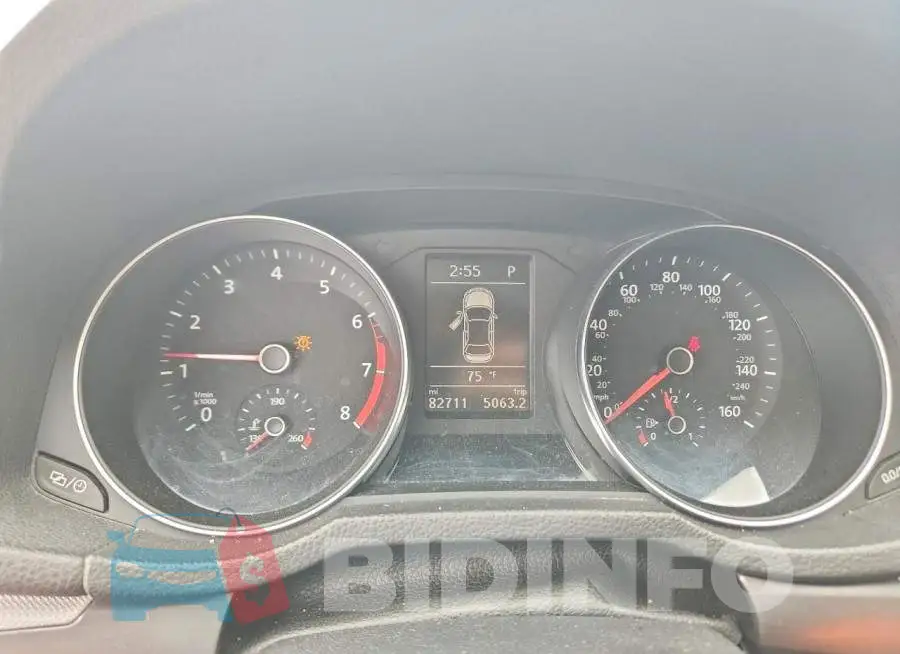 1VWDT7A31HC018881 Photo# 9
