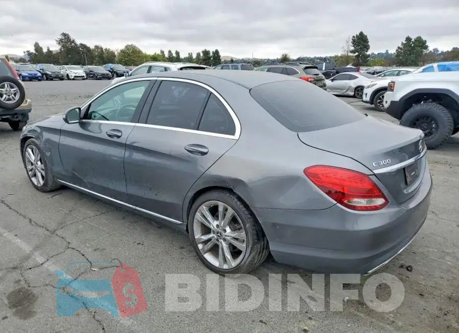 55SWF4JB2JU247571 Photo# 2