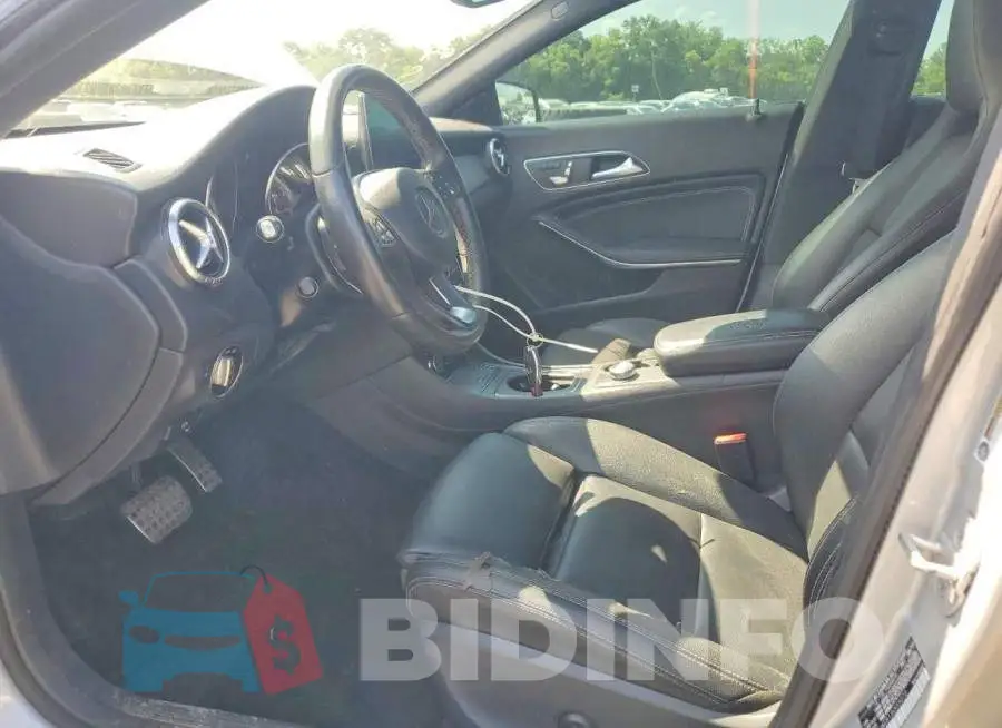 WDDSJ4EB1JN555072 Photo# 7
