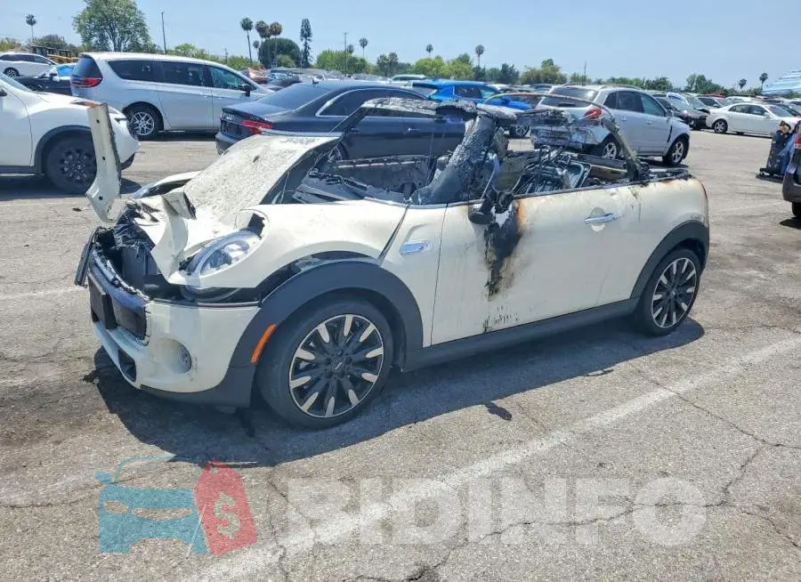 WMWWJ5C06M3M81583 Photo# 1