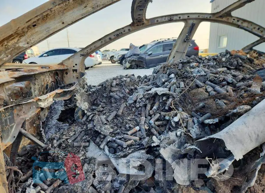 5YJ3E1EA4SF993125 Photo# 7