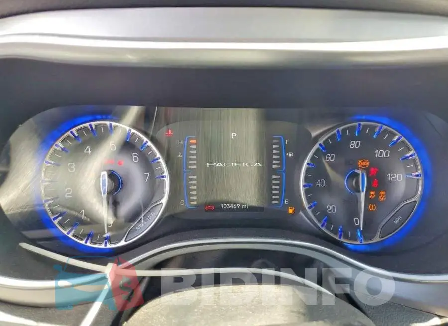 2C4RC1FGXKR567348 Photo# 9