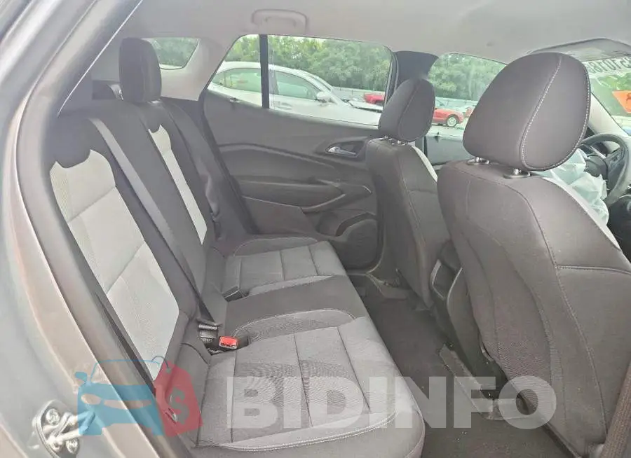 KL77LFEP0TC105152 Photo# 11