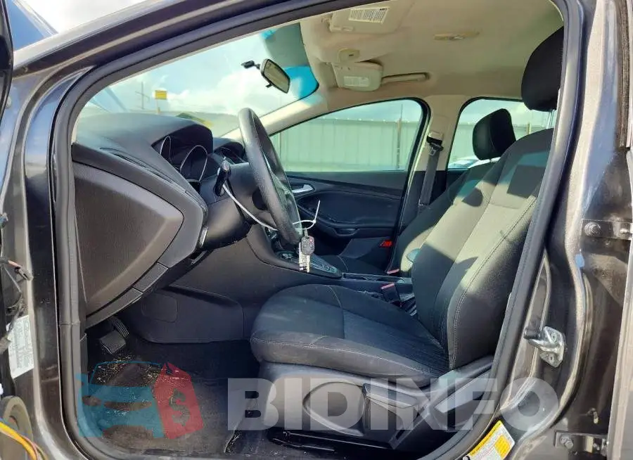 1FADP3F23HL304916 Photo# 7