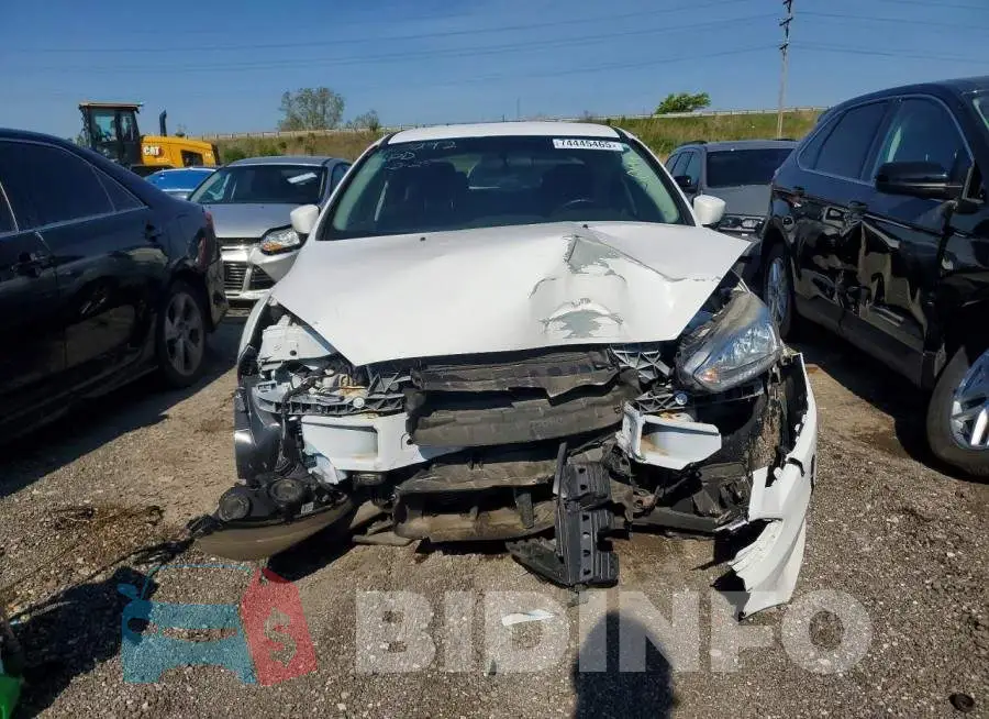 1FADP3F26JL210292 Photo# 5