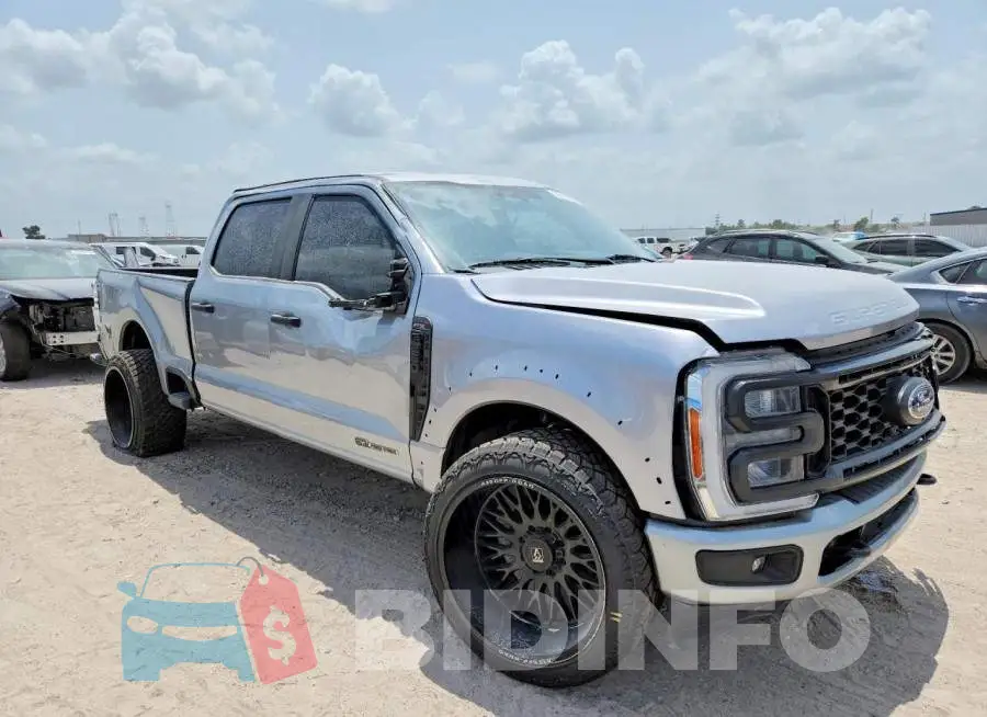 1FT8W2BT2PED87443 Photo# 4