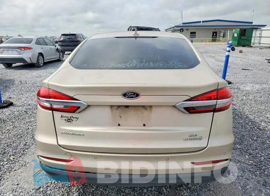 3FA6P0LU5KR119952 Photo# 6