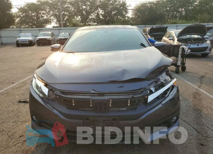 19XFC1F71HE017355 Photo# 5