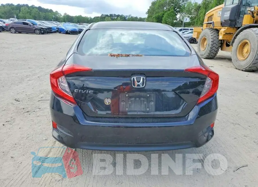 19XFC2F57JE003826 Photo# 6