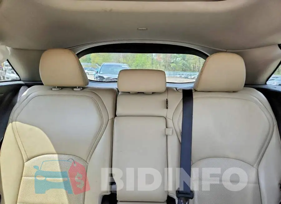 3PCAJ5M37KF110633 Photo# 10