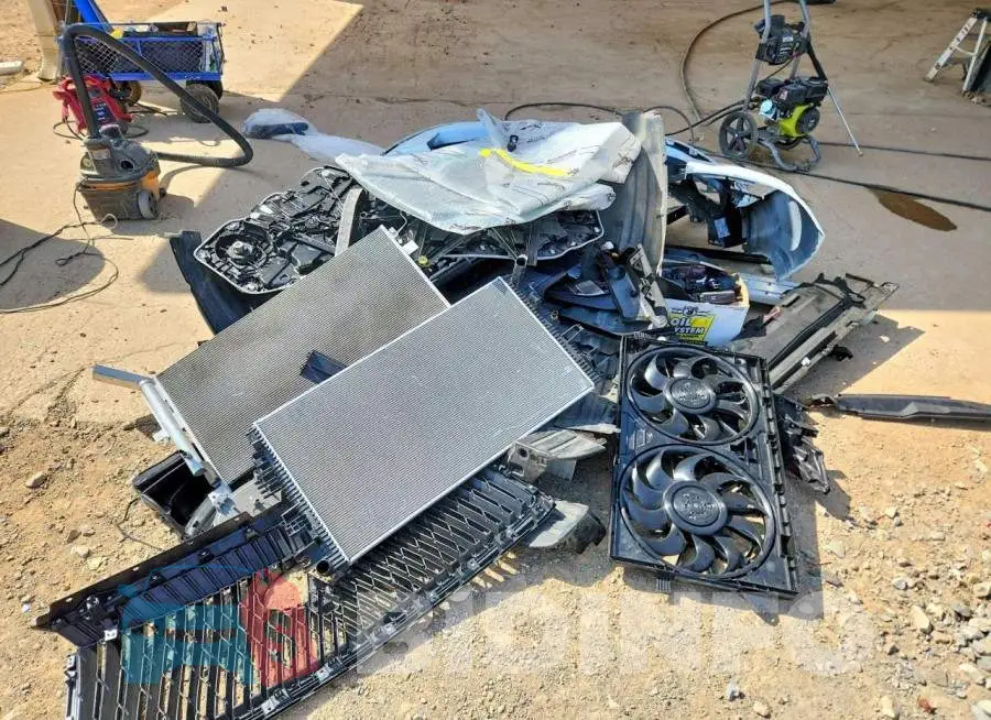 JN8AZ3CC2S9604718 Photo# 13