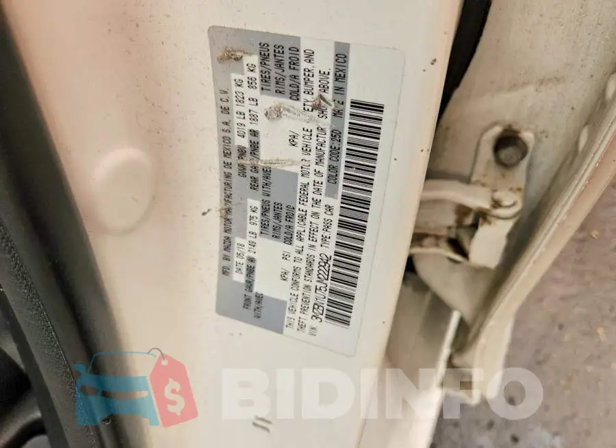3MZBN1U75JM222942 Photo# 12