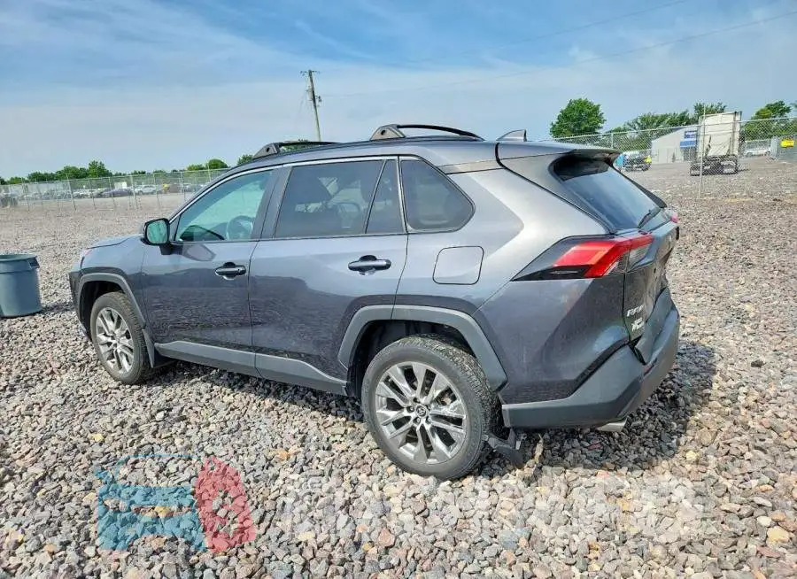 2T3A1RFV8LC065415 Photo# 2