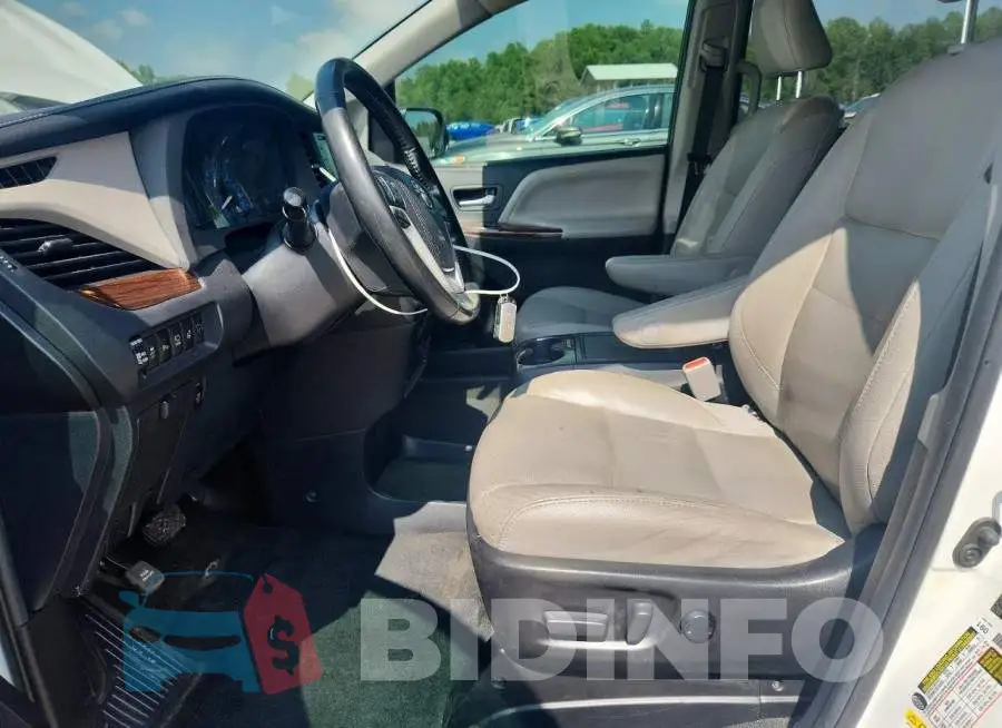 5TDYZ3DCXJS940416 Photo# 7