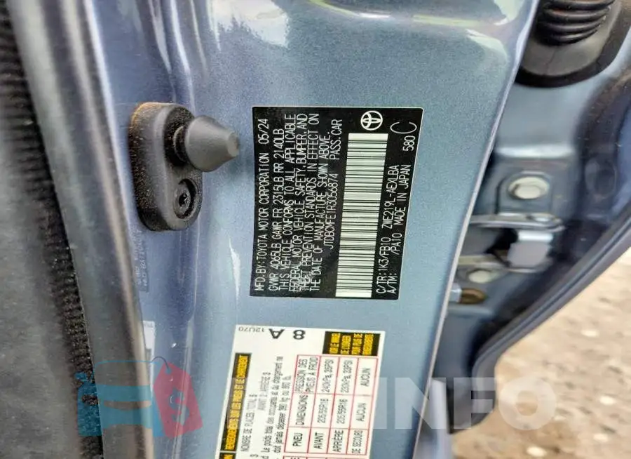 JTDBCMFE1R3056874 Photo# 12