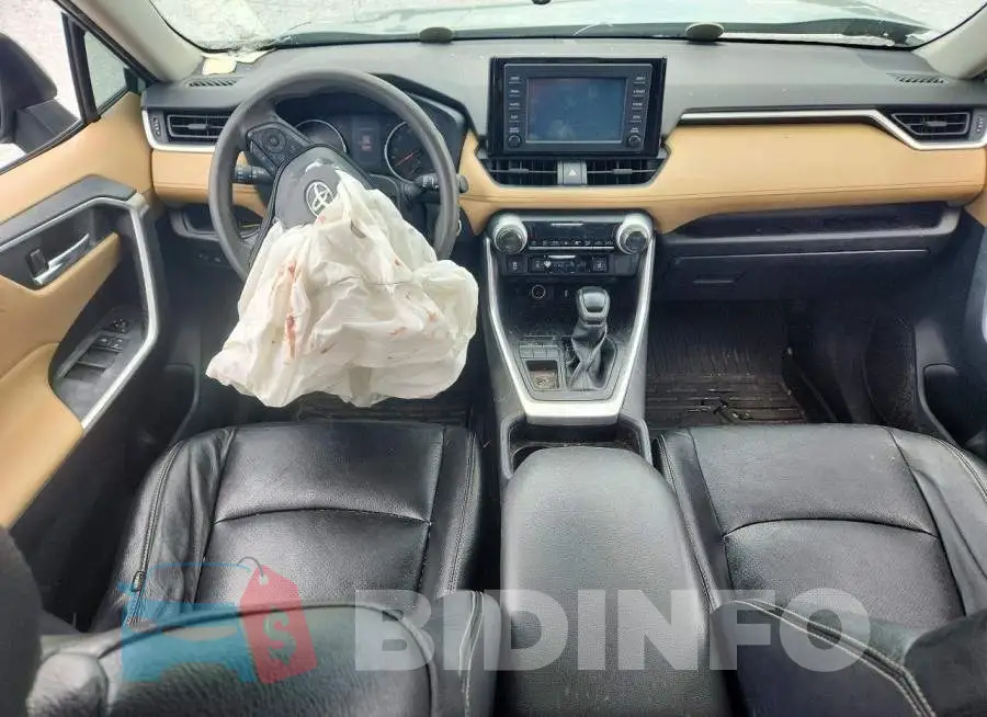 JTMW1RFV6KD020831 Photo# 8