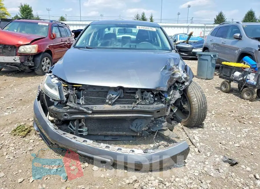 3VW2B7AJXJM220714 Photo# 5