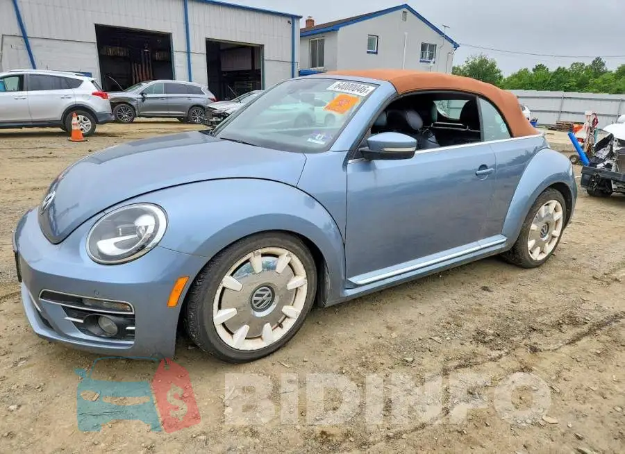3VW5DAAT4KM512219 Photo# 1