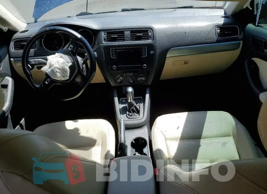 3VWDB7AJ6HM289581 Photo# 8