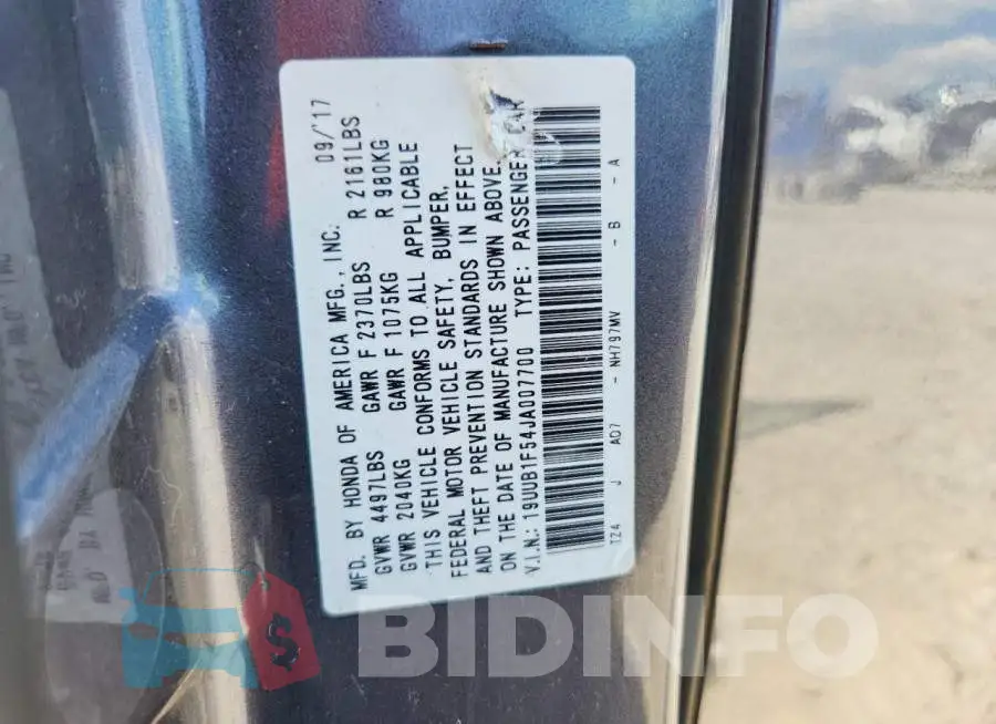 19UUB1F54JA007700 Photo# 12
