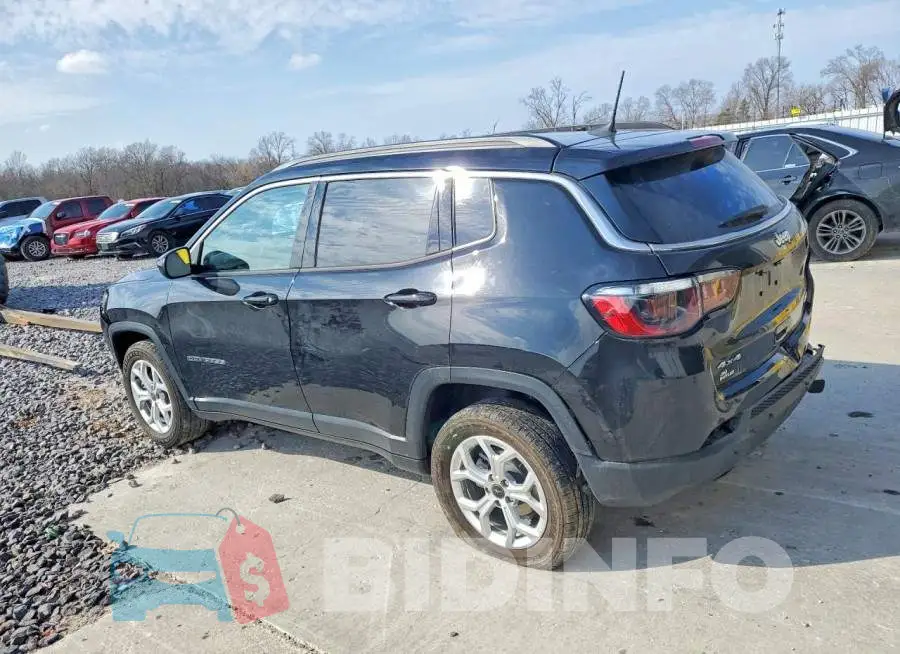 3C4NJDBN7ST566875 Photo# 2
