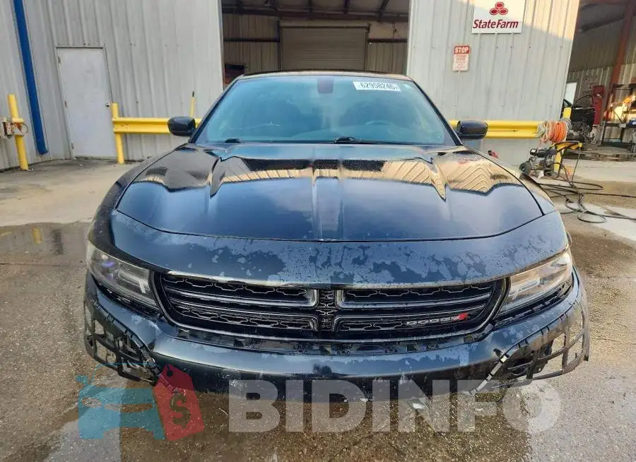 2C3CDXCT1HH667445 Photo# 5