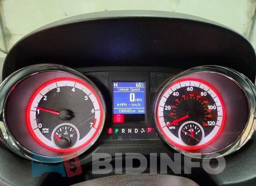 2C4RDGDG5KR633842 Photo# 9